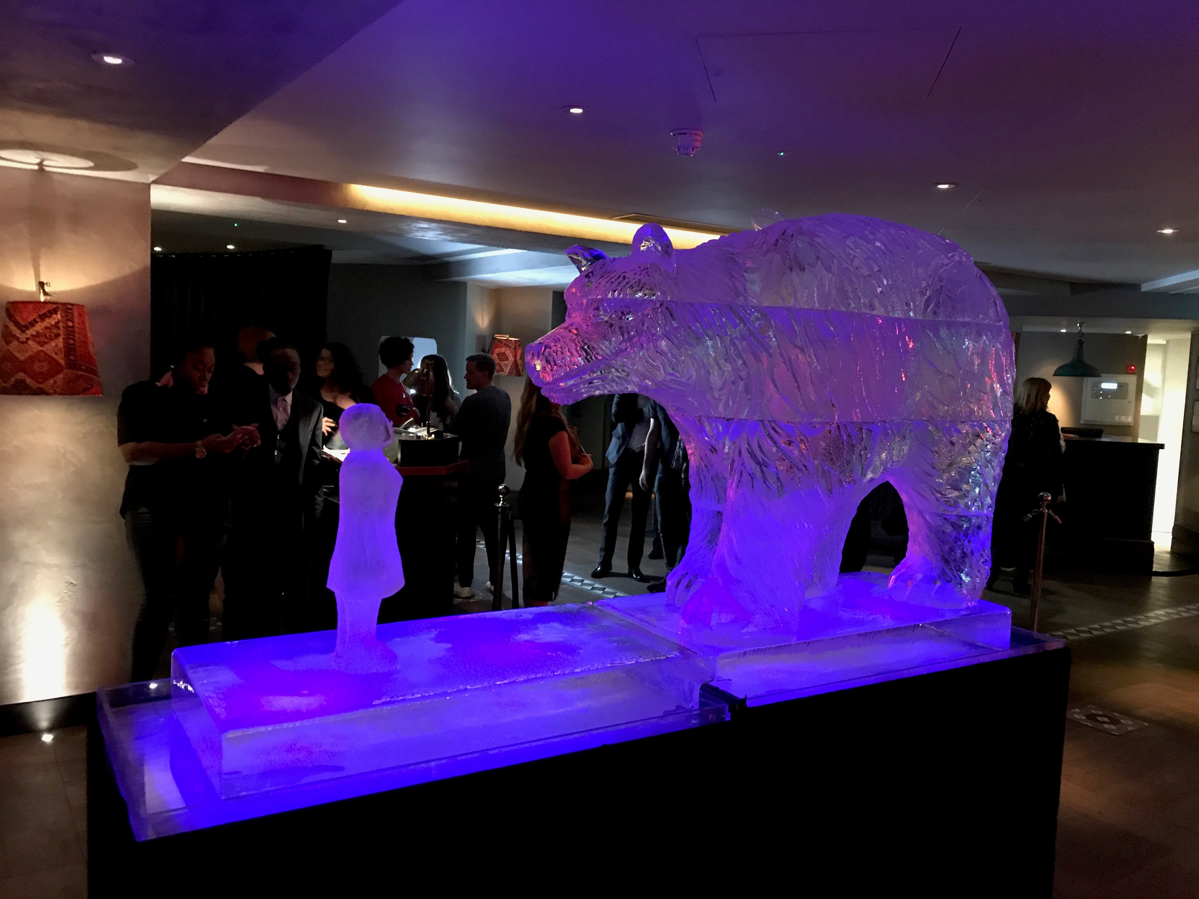 Bear and Girl ice sculpture