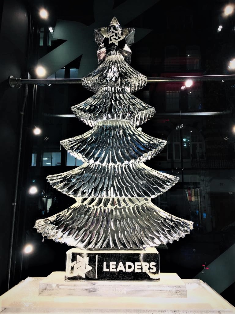 1.5m Christmas Tree with star LIS