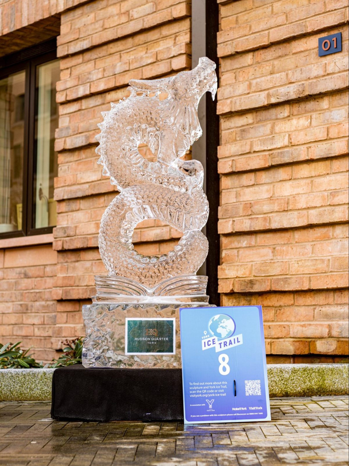 dragon ice sculpture