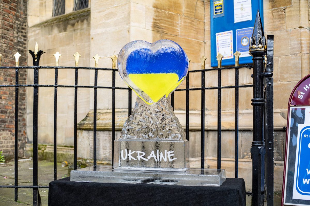 ukraine ice sculpture
